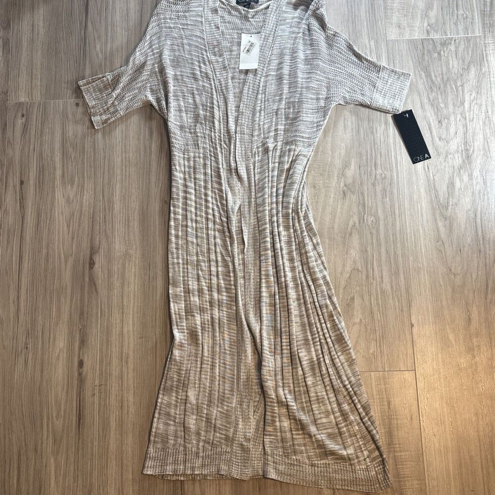 NWT One A Cream And Beige Short Sleeved Rayon Duster Sweater Long Size M
